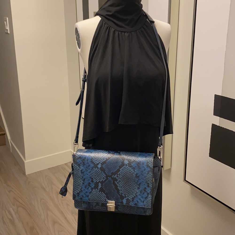 Zadig and Voltaire cobalt blue snakeskin crossbody - Picture 3 of 16